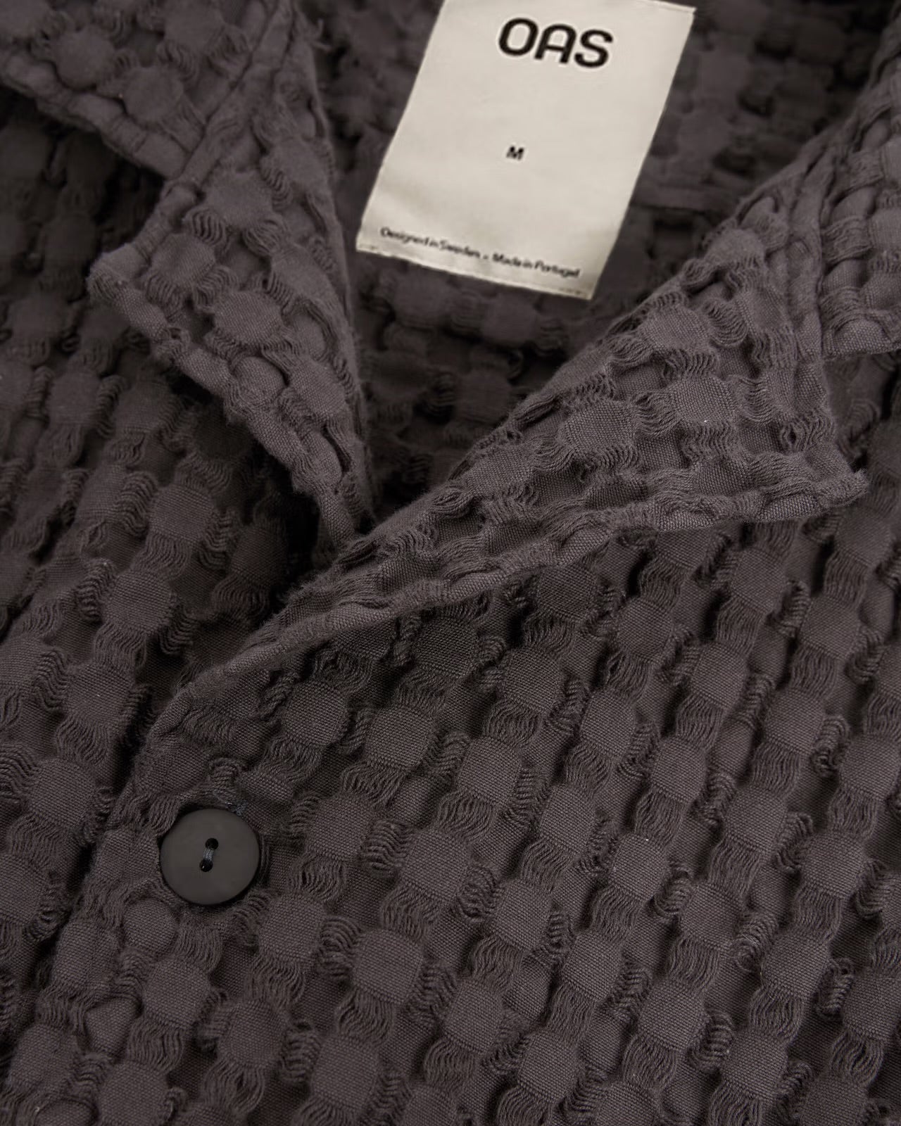 OAS CUBA WAFFLE SHIRT IN NEARLY BLACK