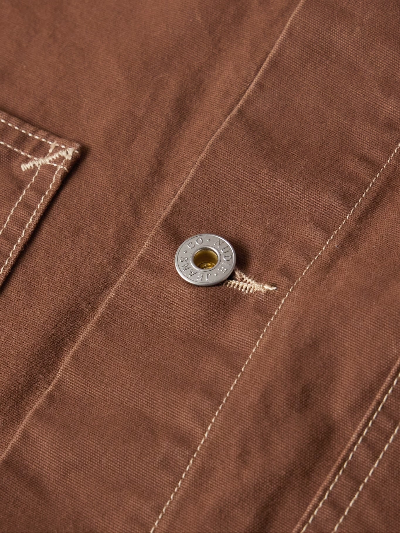Nudie Jeans - NUDIE JEANS HOWIE LOGO-APPLIQUÉD COTTON-CANVAS CHORE JACKET IN BROWN - Rent With Thred