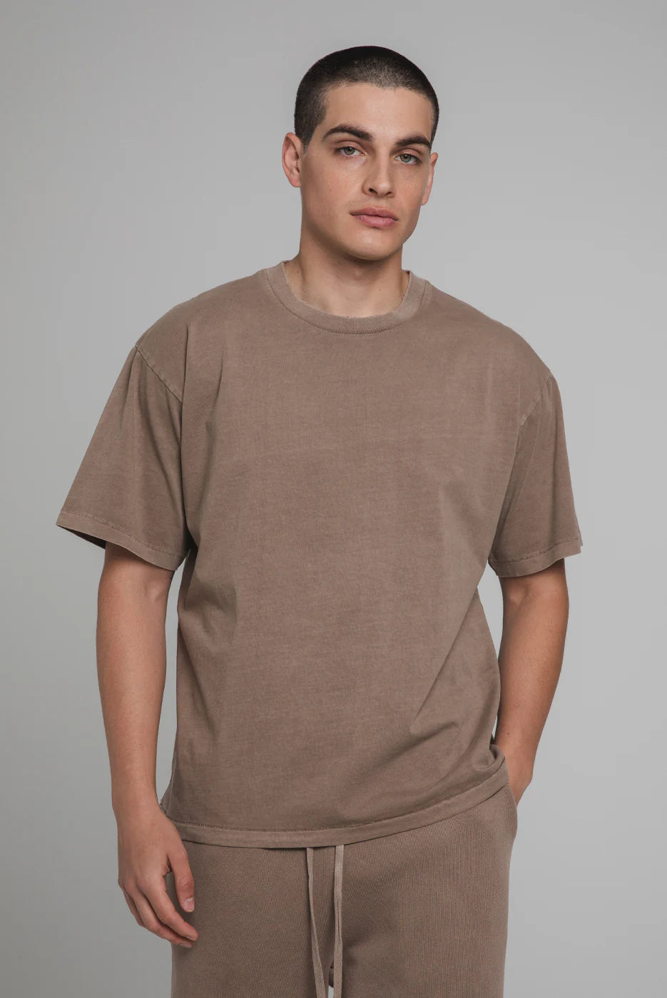 Elwood - ELWOOD OVERSIZED CORE TEE IN VINTAGE BROWN - Rent With Thred