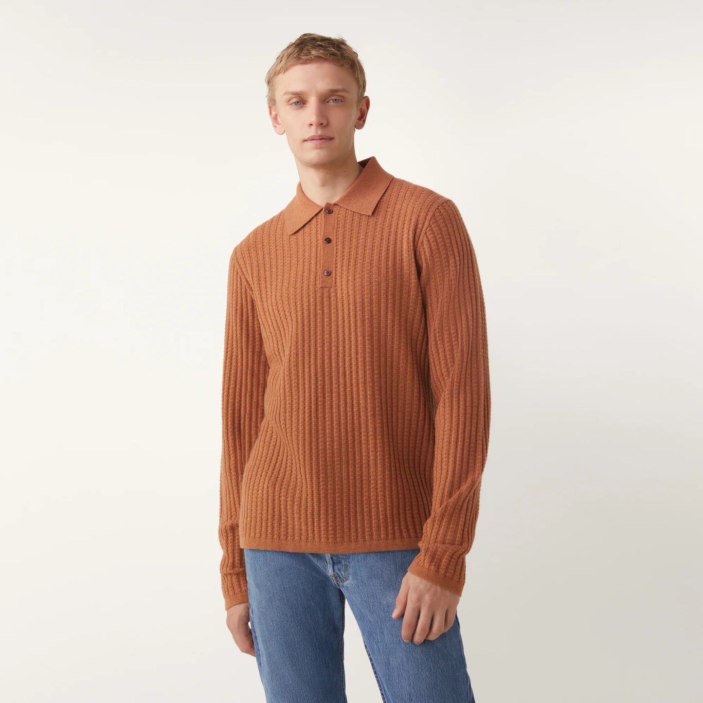Guest In Residence - GUEST IN RESIDENCE WAFFLE POLO IN ALMOND - Rent With Thred