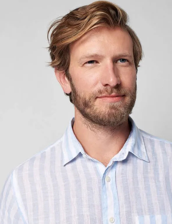 Faherty - FAHERTY SHORT-SLEEVE LINEN LAGUNA SHIRT IN WHITE AND BLUE STRIPE - Rent With Thred