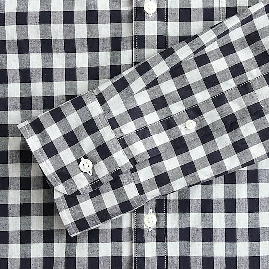J. Crew - J CREW SECRET WASH ORGANIC COTTON POPLIN SHIRT IN GINGHAM NAVY - Rent With Thred