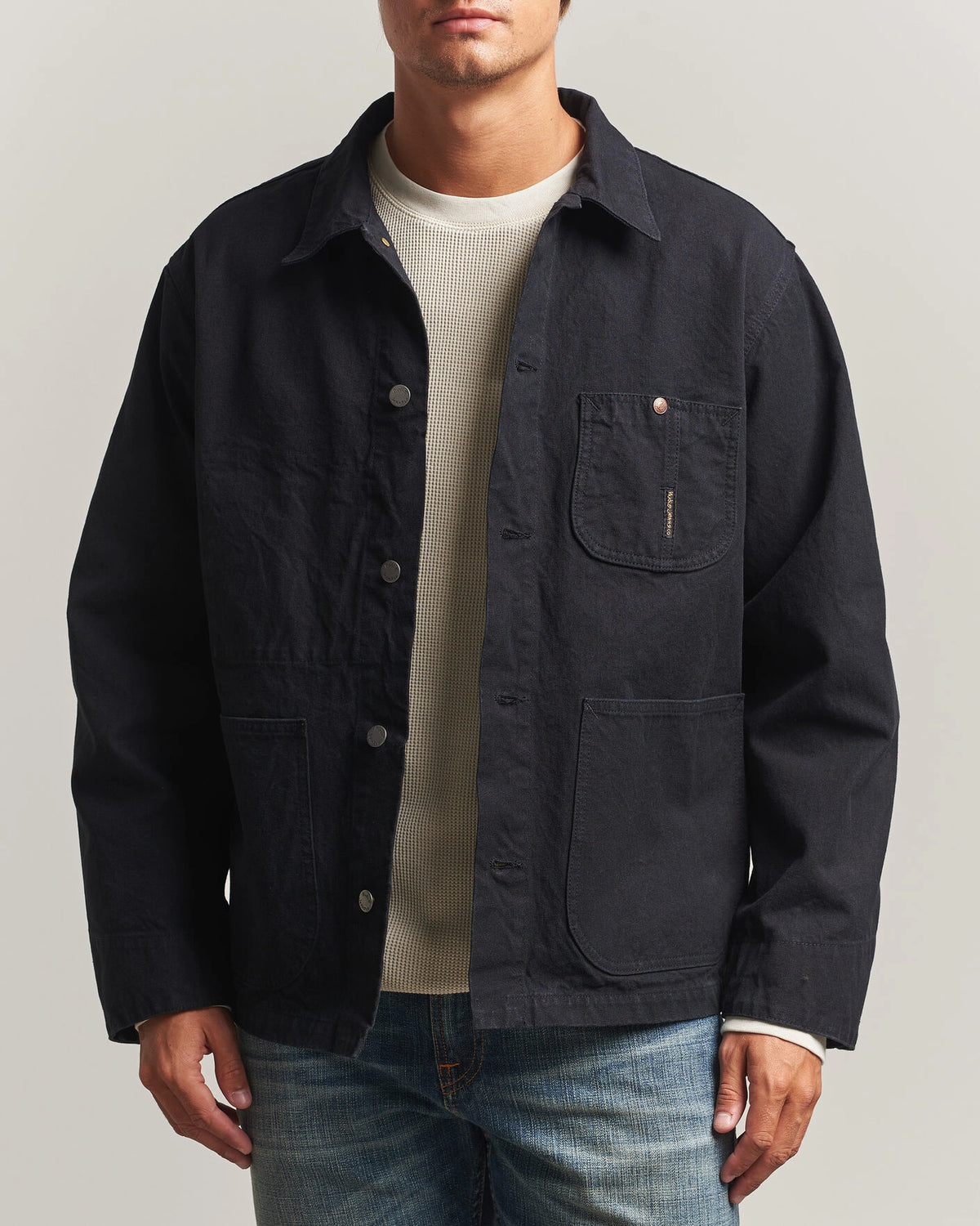 NUDIE JEANS HOWIE CHORE JACKET IN DUCK CANVAS BLACK