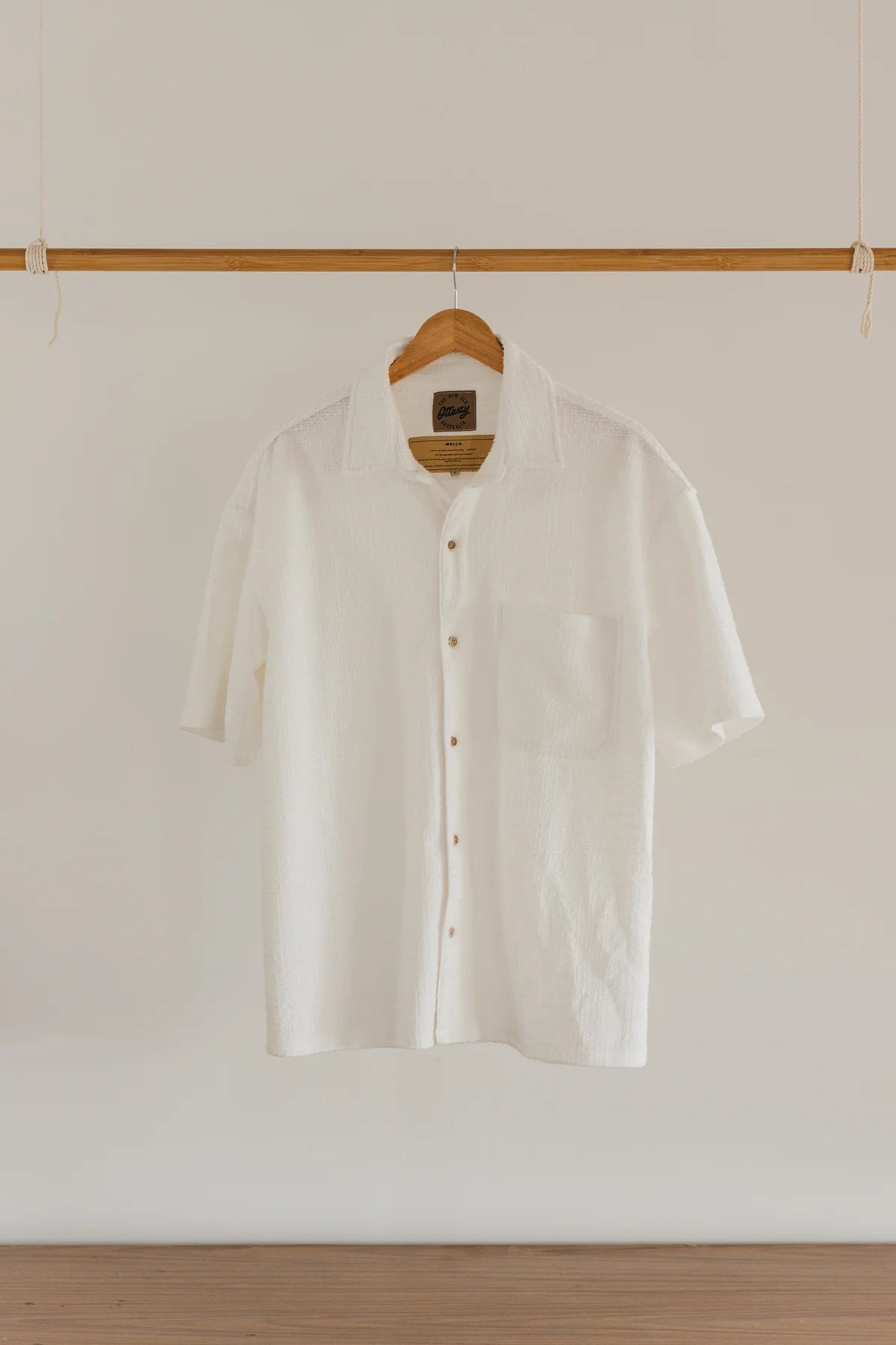 OTTWAY THE LABEL TEXTURED SHORT SLEEVE SHIRT IN WHITE
