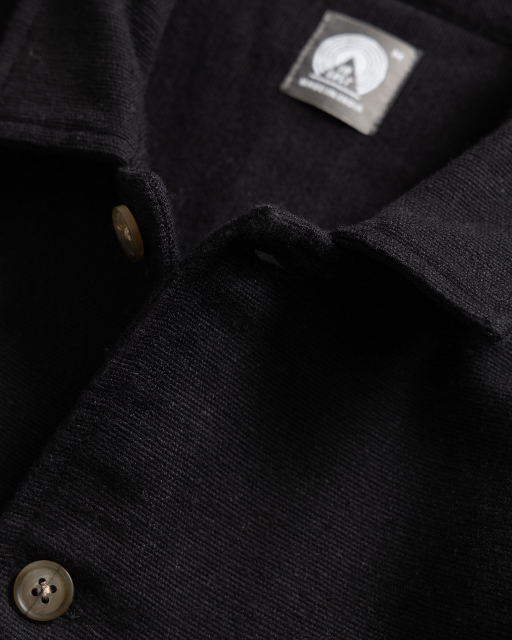 18 EAST SAM SHIRT JACKET IN BLACK HANDSPUN COTTON CANVAS in BLACK HANDSPUN COTTON CANVAS — view 2