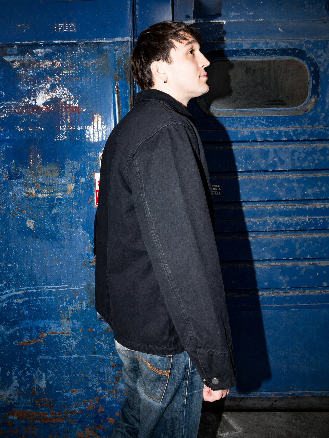 NUDIE JEANS HOWIE CHORE JACKET IN DUCK CANVAS BLACK