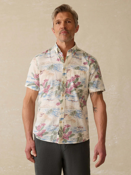FAHERTY BREEZE SS SHIRT IN MOLOKAI SCENIC TROPICAL