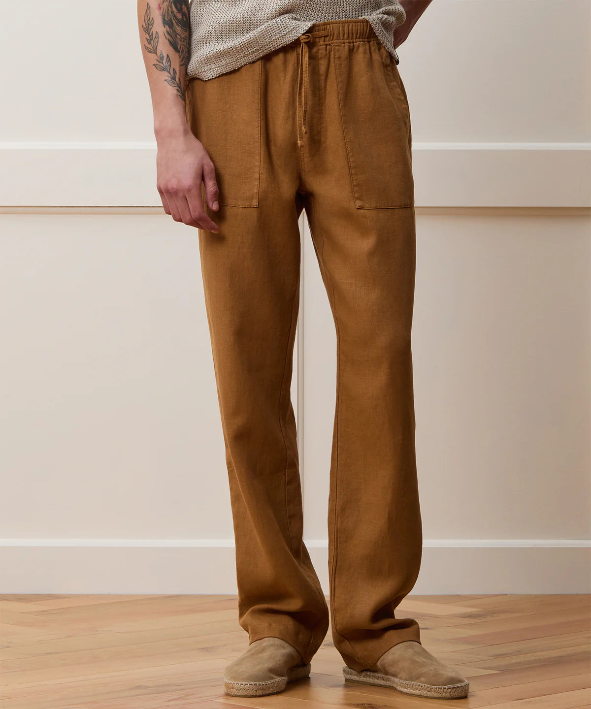 TODD SNYDER STRAIGHT FIT LINEN BEACH PANT IN GOLDEN ROD in GOLDEN ROD — view 2