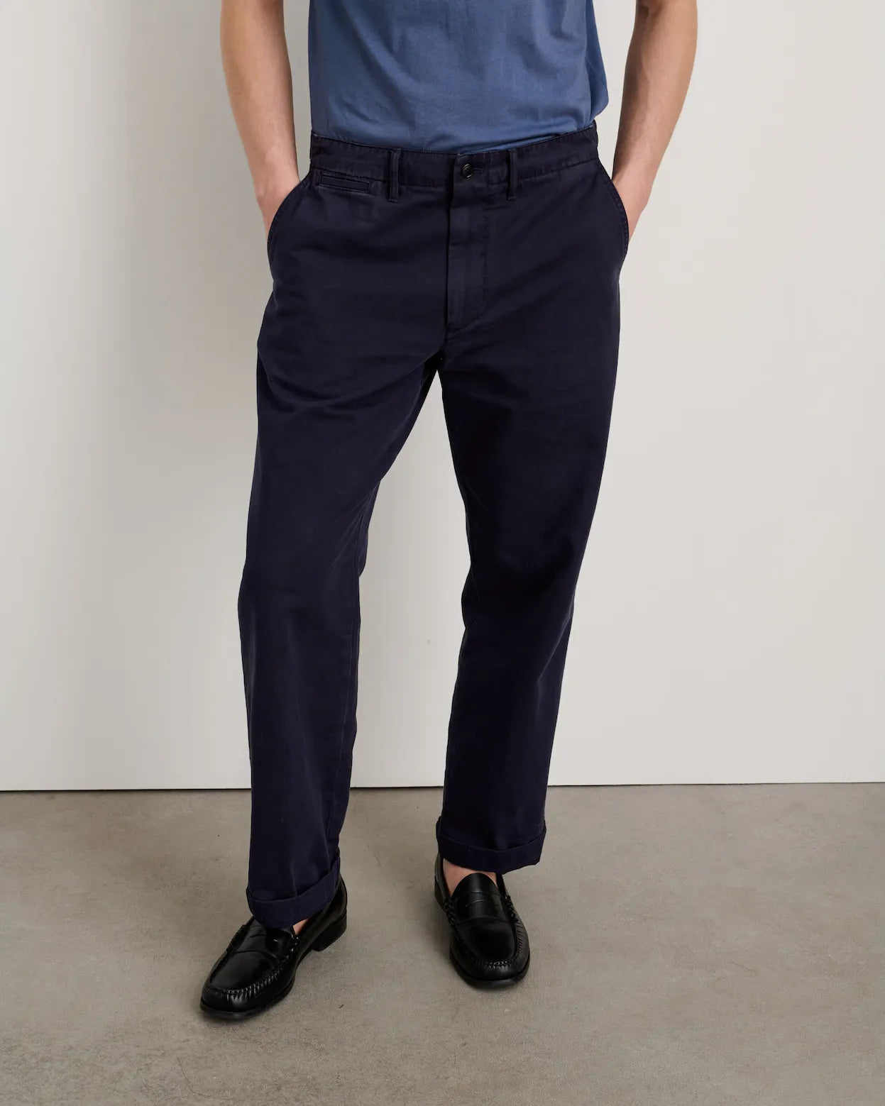 ALEX MILL VINTAGE WASHED WIDE LEG CHINO IN DARK NAVY in DARK NAVY — view 2
