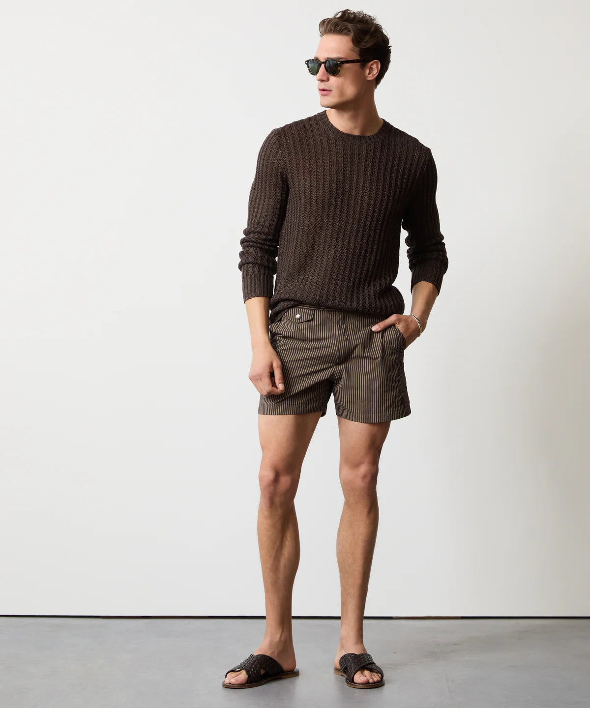 TODD SNYDER TEXTURED LINEN CREWNECK IN ESPRESSO BEAN in ESPRESSO BEAN — view 2