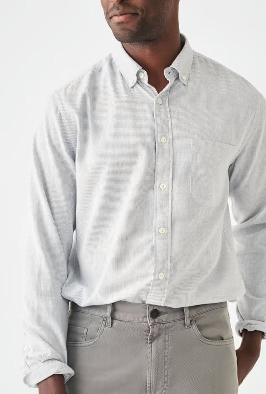 FAHERTY STRETCH OXFORD SHIRT IN CLASSIC STRIPE