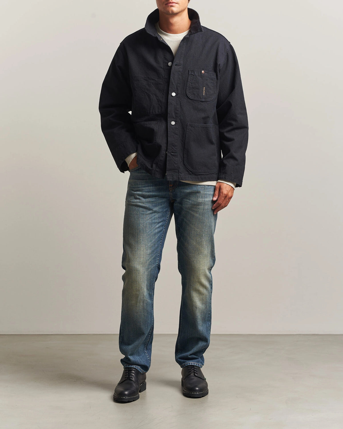 NUDIE JEANS HOWIE CHORE JACKET IN DUCK CANVAS BLACK