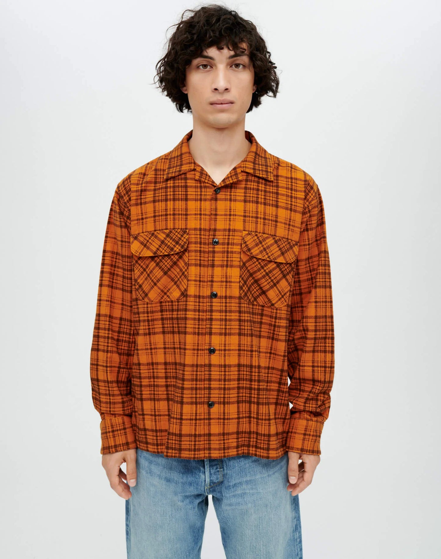 RE/DONE 1950s PLAID STRAIGHT BOTTOM SHIRT IN MARMALADE AND CHARCOAL