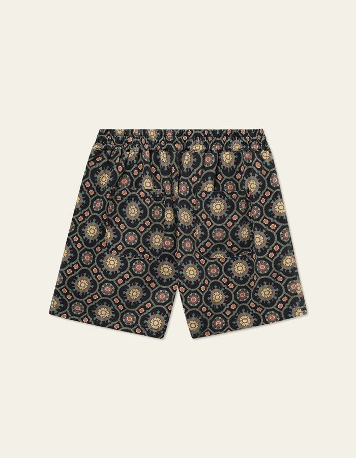 LES DEUX TAPESTRY SHORTS IN BLACK SURPLUS GREEN