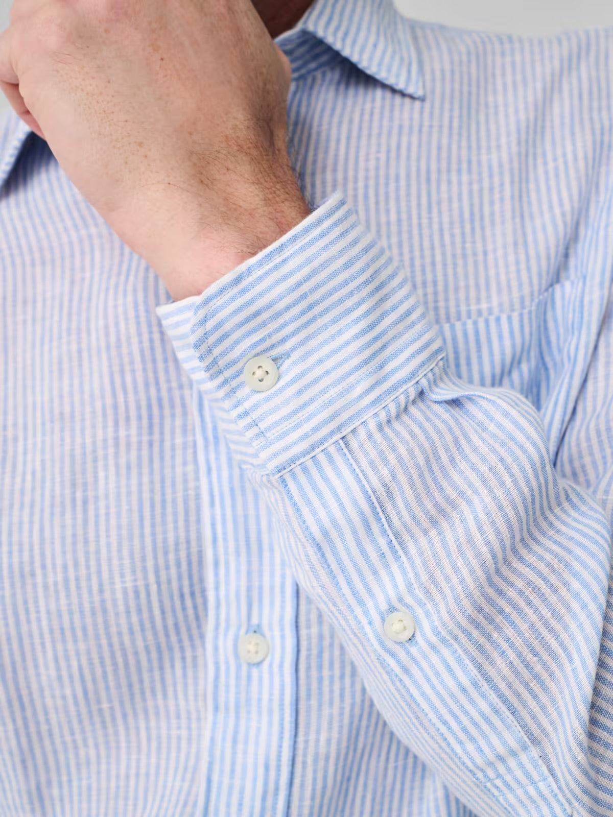 FAHERTY LINEN LAGUNA SHIRT IN SUMMER CLASSIC STRIPE in SUMMER CLASSIC STRIPE — view 2
