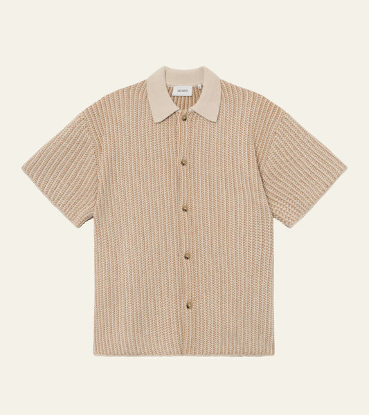 LES DEUX EASTON KNITTED SS SHIRT IN CAMEL AND IVORY