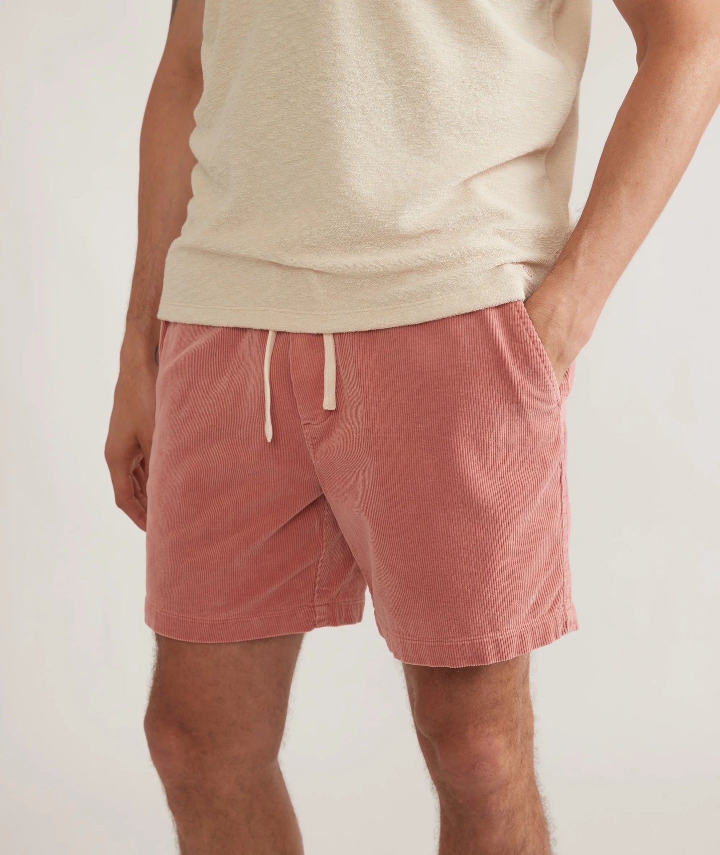 MARINE LAYER 6” SATURDAY CORD SHORT IN DUSTY CORAL