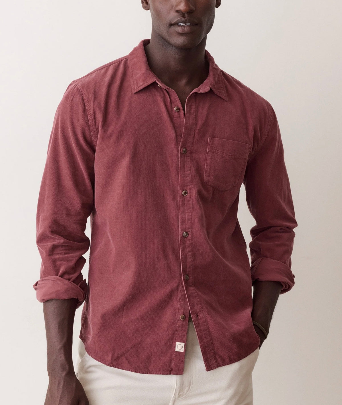 MARINE LAYER LIGHTWEIGHT CORDUROY SHIRT IN AUBURN
