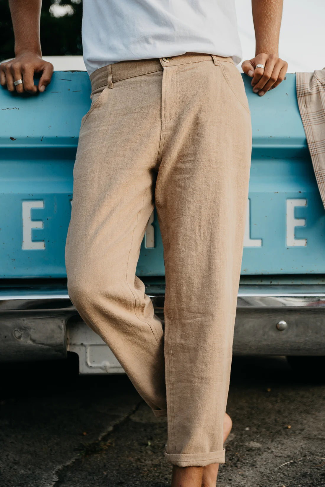 OTTWAY THE LABEL MILLER TEXTURED LINEN PANTS IN LIGHT BROWN