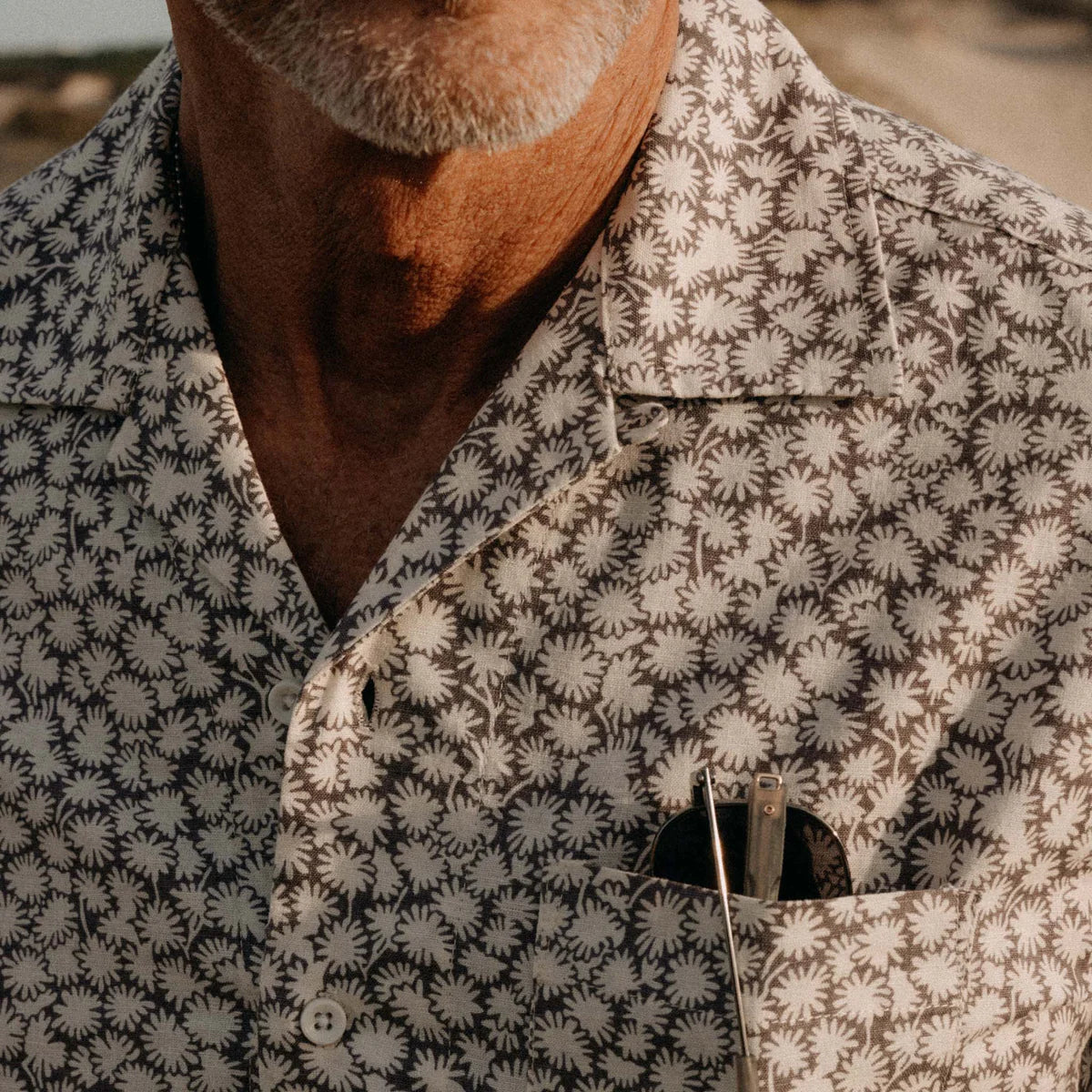TAYLOR STITCH SS HAWTHORNE IN FIG FLORAL in FIG FLORAL — view 2