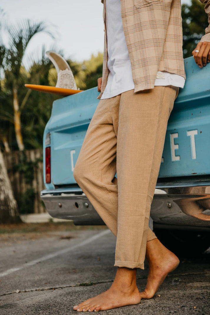 OTTWAY THE LABEL MILLER TEXTURED LINEN PANTS IN LIGHT BROWN