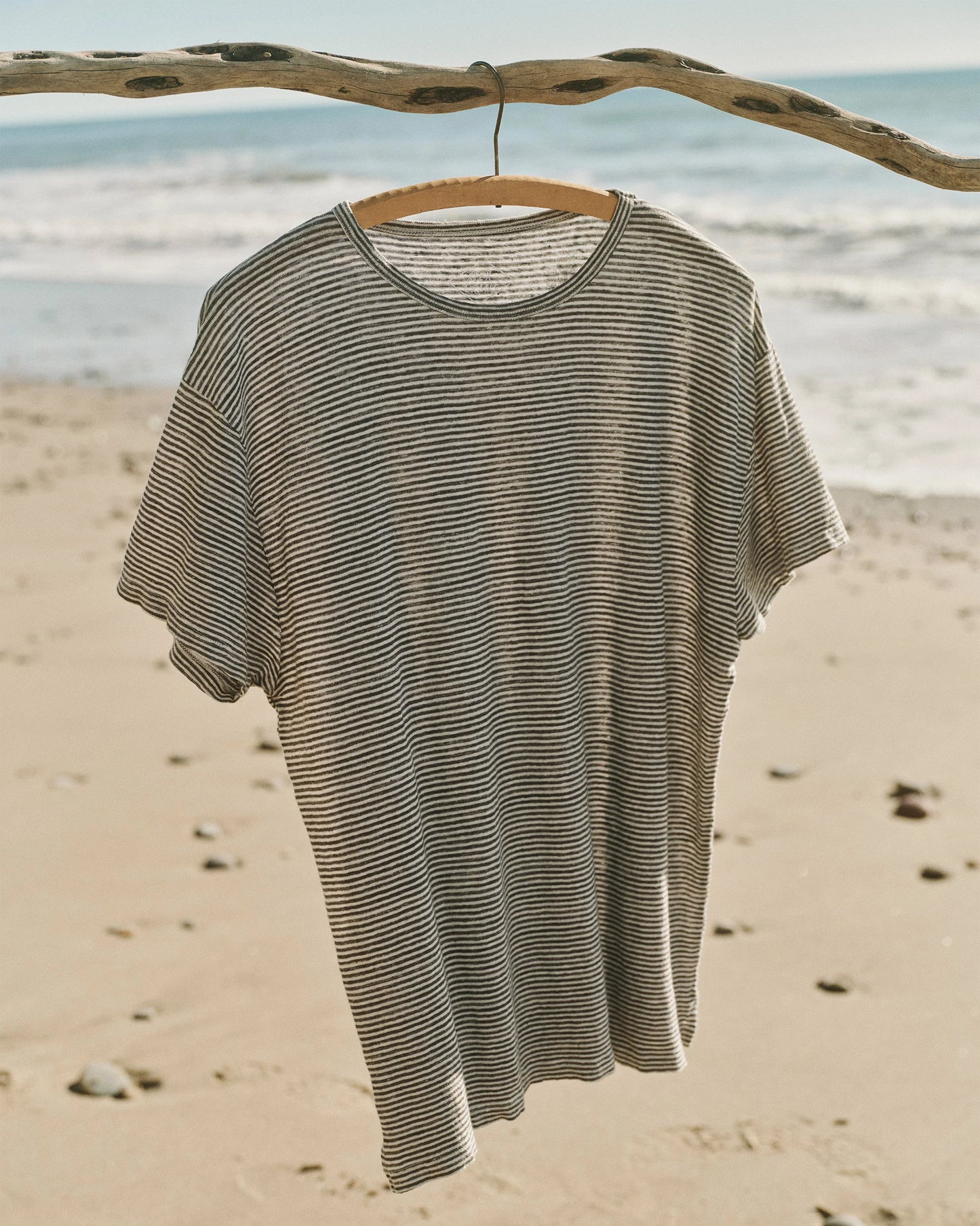 ALEX CRANE SUN TEE IN LINES