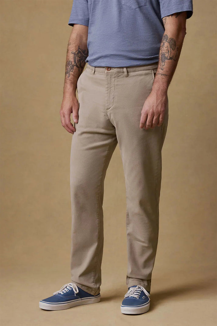 FAHERTY COASTLINE CHINO PANT IN UTILITY KHAKI