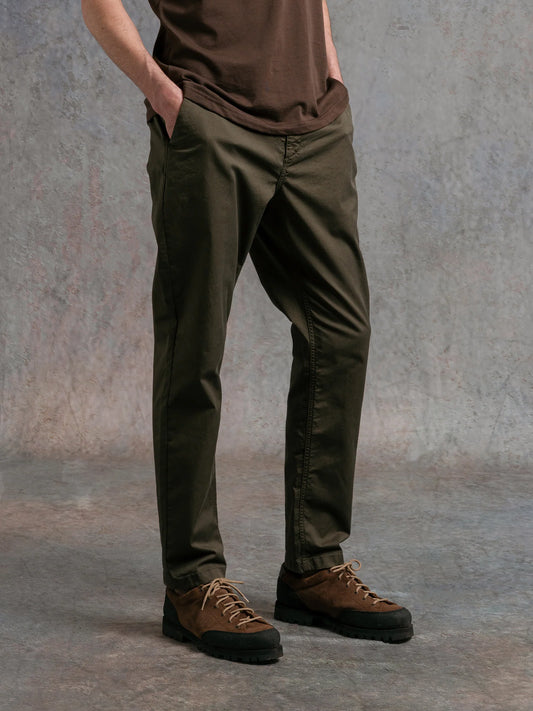 KESTIN INVERNESS TROUSER IN DARK OLIVE COTTON TWILL
