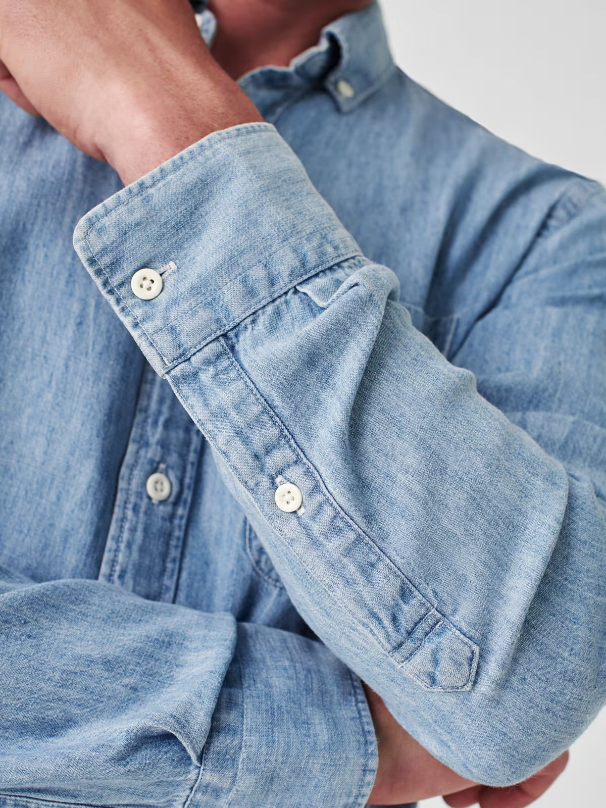 FAHERTY THE TRIED AND TRUE CHAMBRAY SHIRT in See product description — view 3