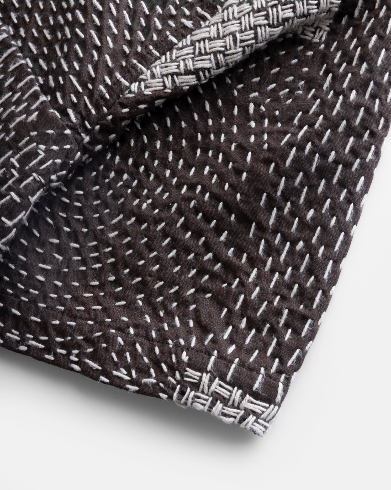 18 EAST SS SAM SHIRT IN FONDENTE BROWN / ECRU PATCHWORK KANTHA STITCHED COTTON in FONDENTE BROWN / ECRU PATCHWORK KANTHA STITCHED COTTON — view 5
