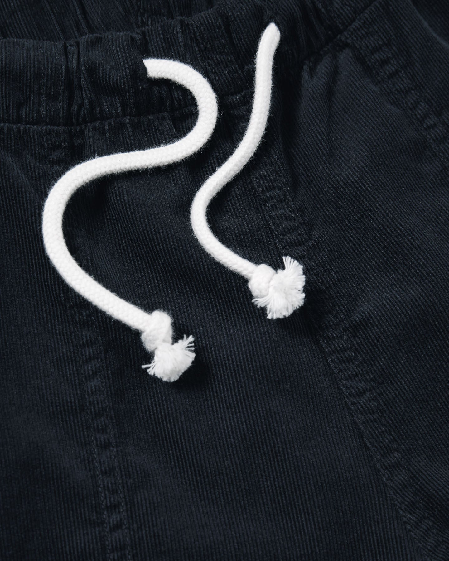 LA PAZ 5” BEACH SHORTS IN NAVY in NAVY — view 3