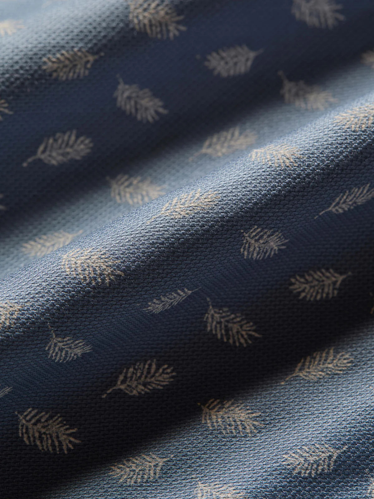FAHERTY MOVEMENT SS SHIRT IN MARINE PALM FOLIAGE in MARINE PALM FOLIAGE — view 2