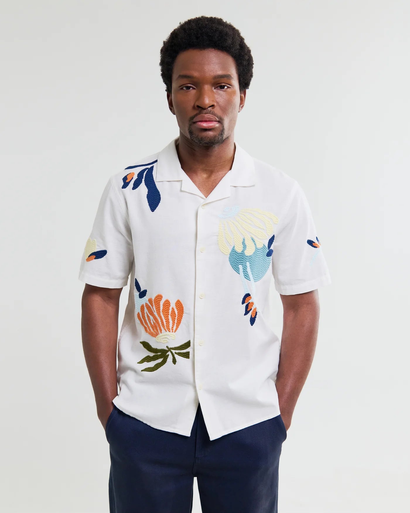 WAX LONDON SS SHIRT IN CHUNKY STITCH FLOWER in CHUNKY STITCH FLOWER — view 2