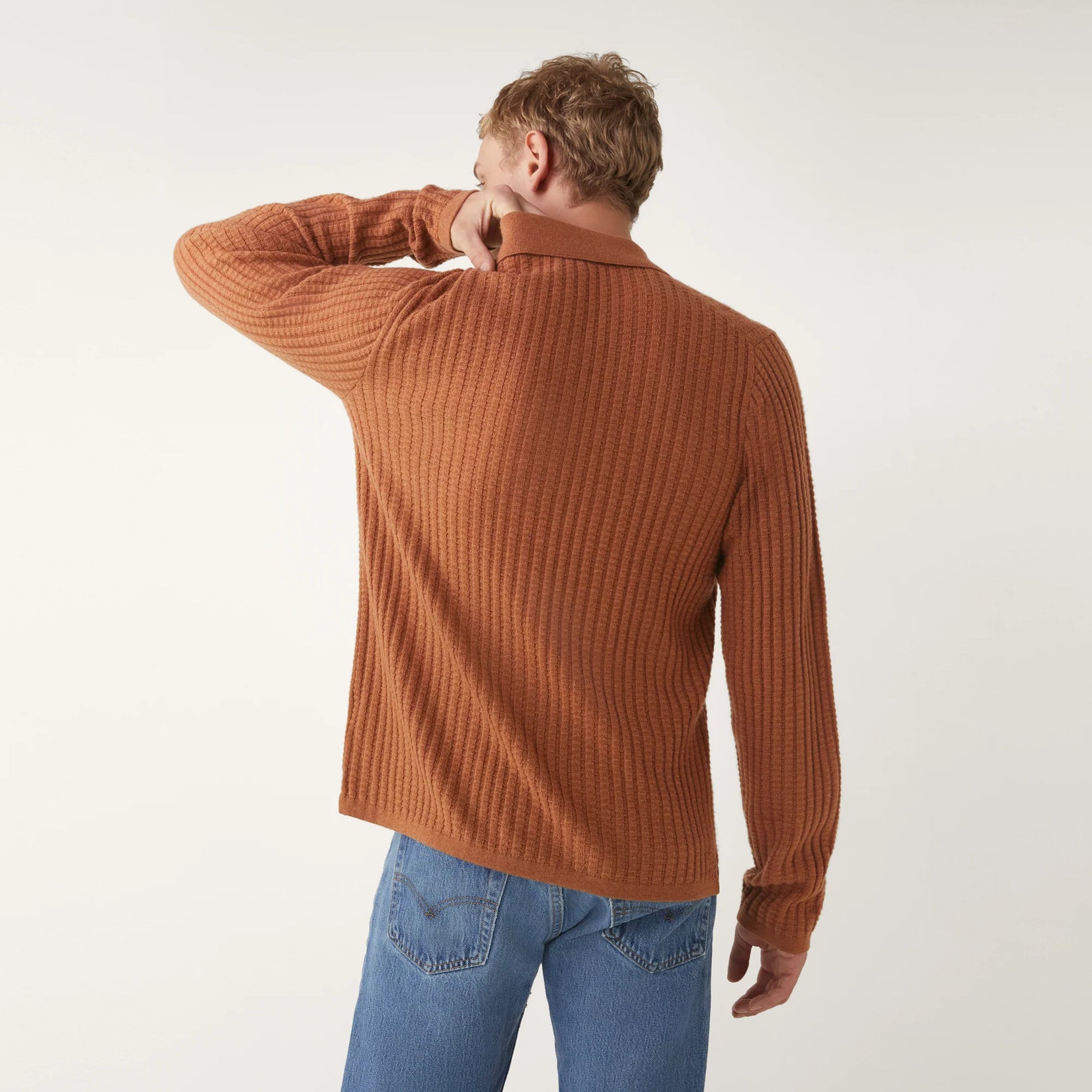 GUEST IN RESIDENCE WAFFLE POLO IN ALMOND in RESIDENCE WAFFLE POLO IN ALMOND — view 4