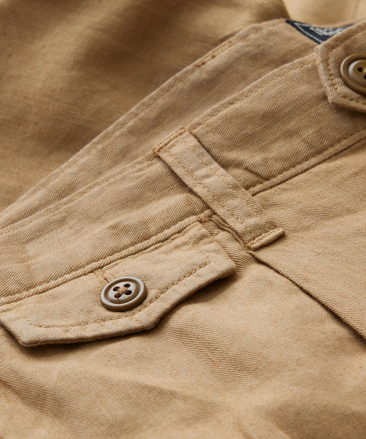 TODD SNYDER 7” PLEATED HUDSON SHORT IN BAJA DUNES in BAJA DUNES — view 3