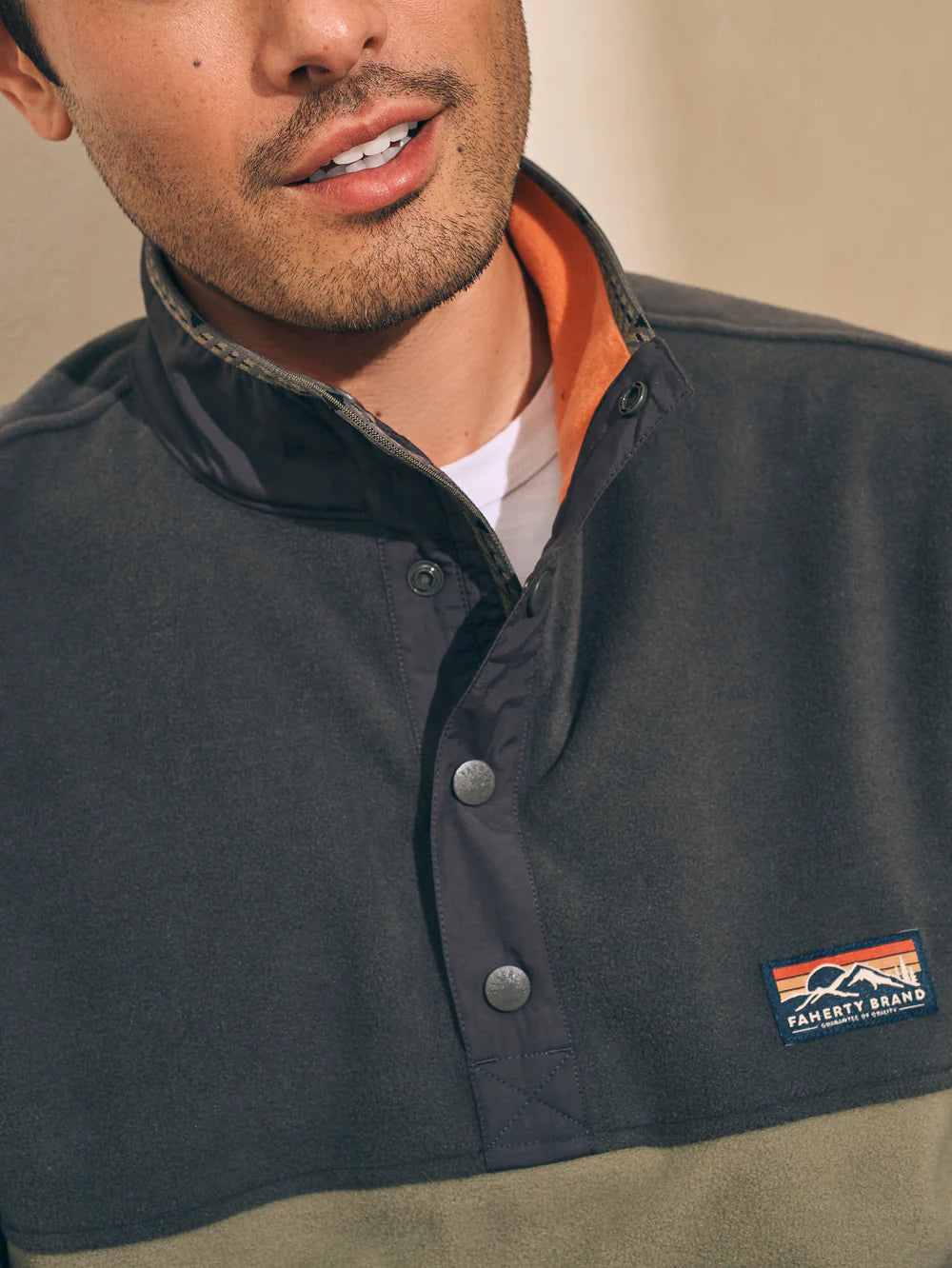 FAHERTY FLEECE POPOVER IN FADED BLACK AND LIGHT PINE in FADED BLACK AND LIGHT PINE — view 3