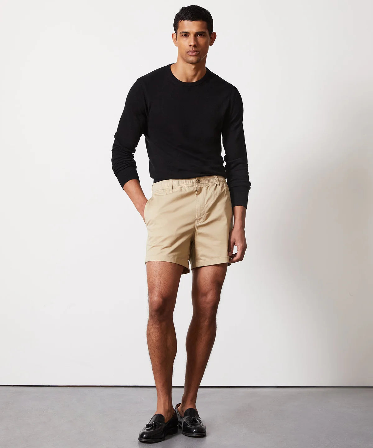 TODD SNYDER 5” BEACHCOMBER SHORT IN PEBBLE BEIGE in PEBBLE BEIGE — view 2