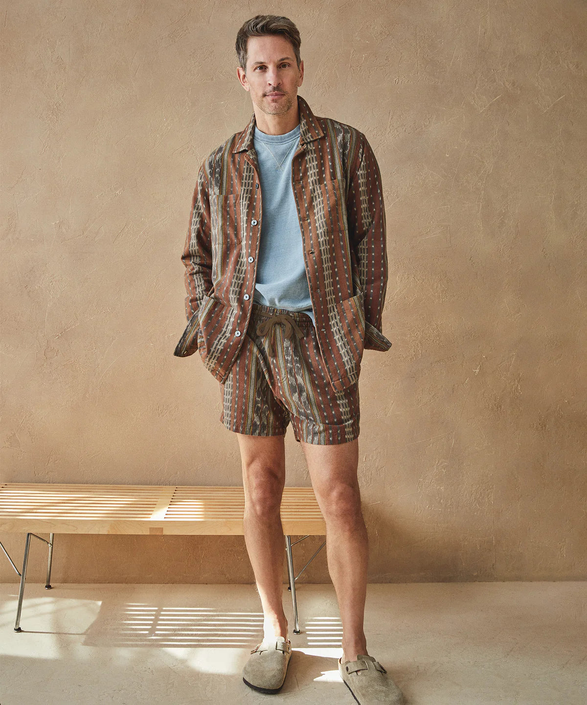 TODD SNYDER JACQUARD LONG SLEEVE GUAYABERA IN RUST in RUST — view 3