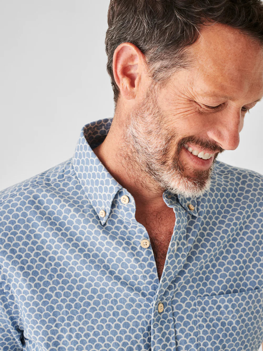 FAHERTY SHORT-SLEEVE PLAYA SHIRT IN FISHSCALE REDUX in FISHSCALE REDUX — view 2