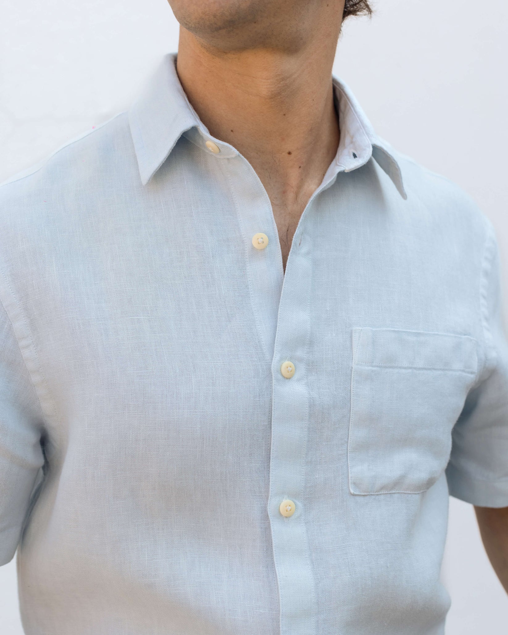 ALEX CRANE LINEN SS SHIRT IN BLUE in BLUE — view 2