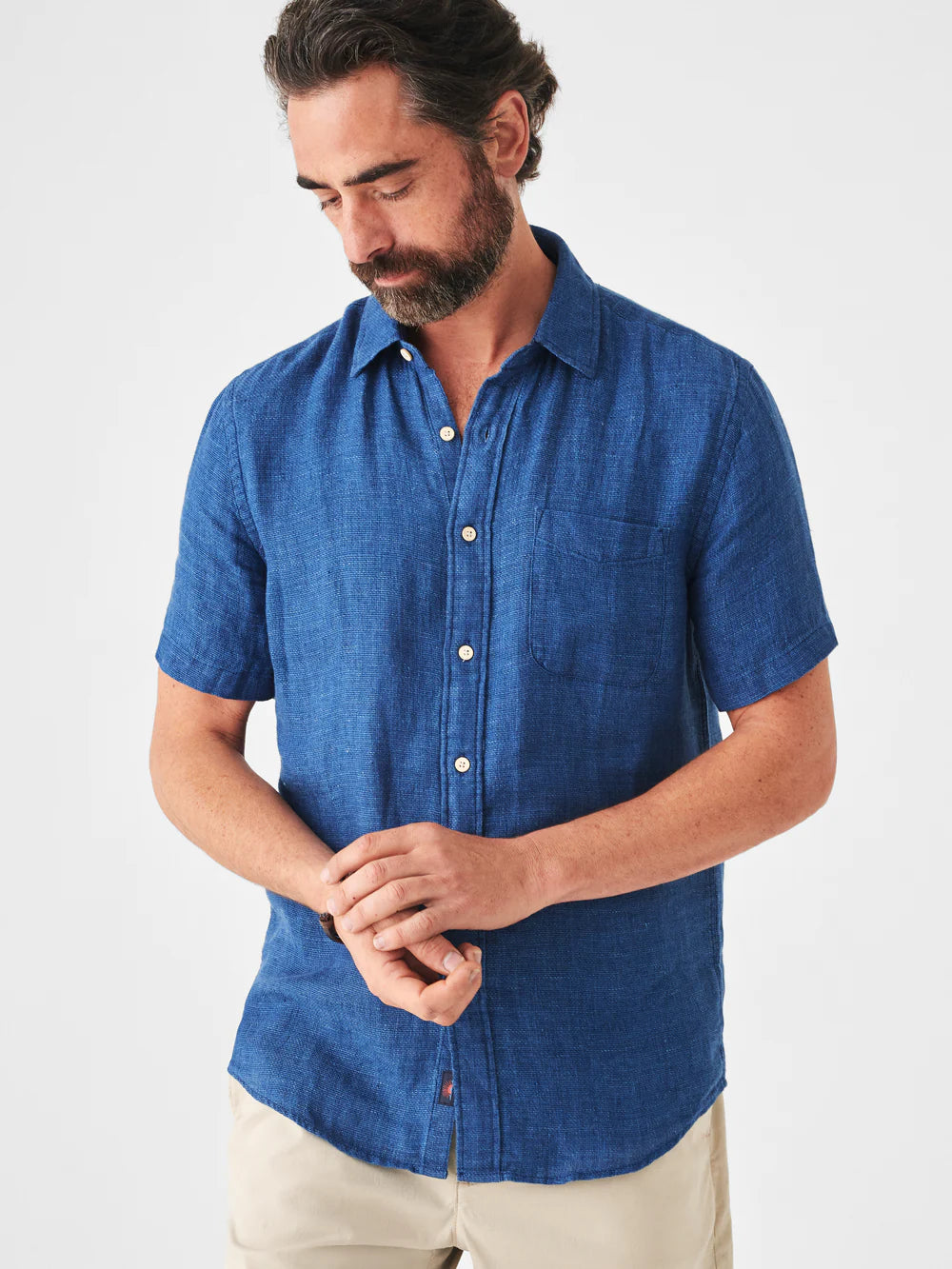 FAHERTY SHORT-SLEEVE LINEN LAGUNA SHIRT IN INDIGO BASKETWEAVE in INDIGO BASKETWEAVE — view 2