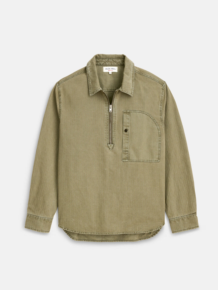 Alex Mill - ALEX MILL RYDER POPOVER IN COTTON HERRINGBONE IN FADED OLIVE - Rent With Thred