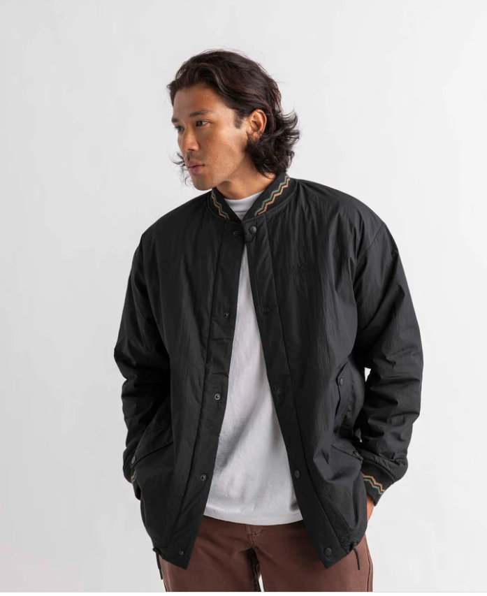 General Admission - GENERAL ADMISSION ALONDRA COACHES JACKET IN BLACK - Rent With Thred