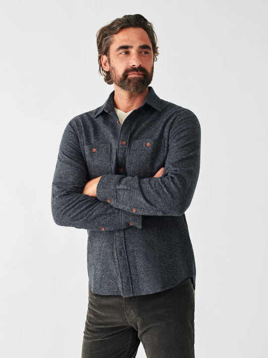 Faherty - FAHERTY BRUSHED ALPINE FLANNEL IN WASHED BLACK - Rent With Thred